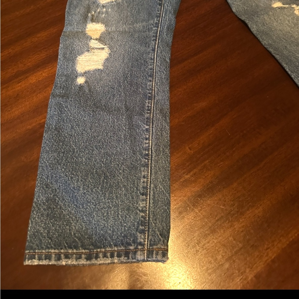 Levi’s - Picture 7 of 7